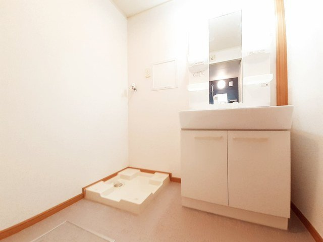 トータルインＧの独立洗面台