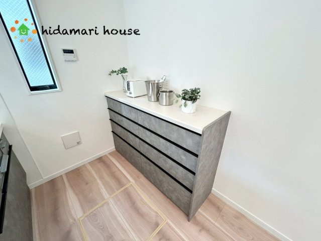 西区佐知川　新築戸建　ルシェールCの収納