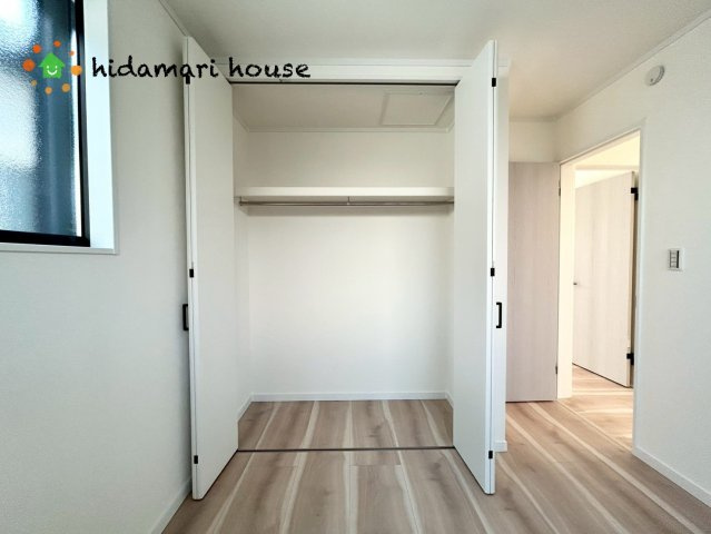 西区佐知川　新築戸建　ルシェールCの収納