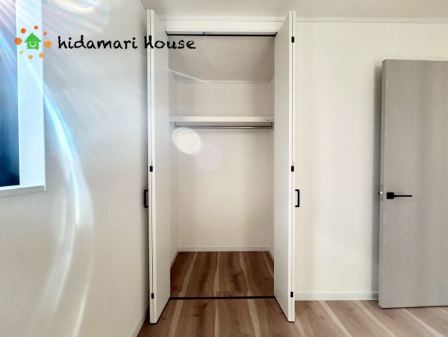 西区佐知川　新築戸建　ルシェールCの収納