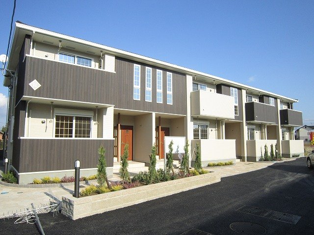 サン・パラストⅡの外観