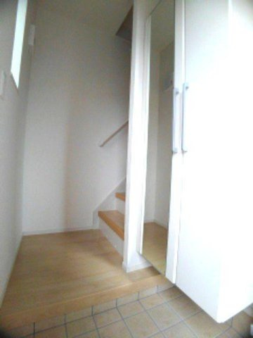 トータルインＬの玄関