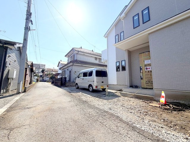 あきる野市下代継全１棟　新築戸建の前面道路含む現地写真