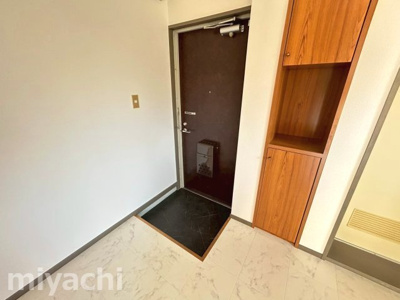 【玄関】 | 測建ビル