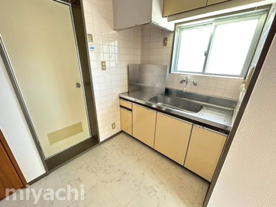 【キッチン】 | 測建ビル