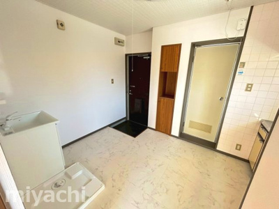 【洋室】 | 測建ビル