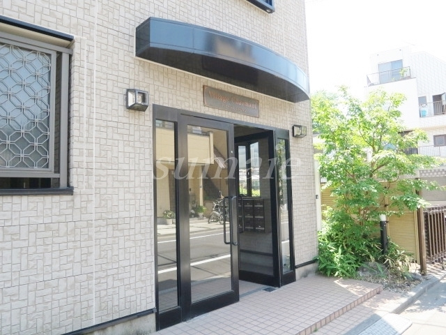 ヴィラージュシャルマンのエントランス|こちらが入口です☆