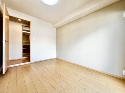 【洋室】 | メゾンドール浜寺北 | 現地見学当日から承っております♪現地周辺の環境や、駅までの道のりなど周辺環境も合わせて検討ください！