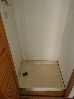 【設備】 | グランドメゾン川口幸町 | 洗濯機置場