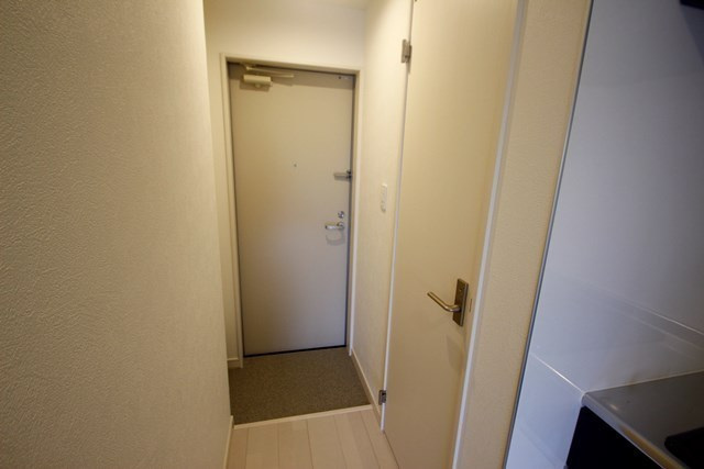 ＰＬＥＩＮ　ＳＯＬＥＩＬ　東霞町の玄関