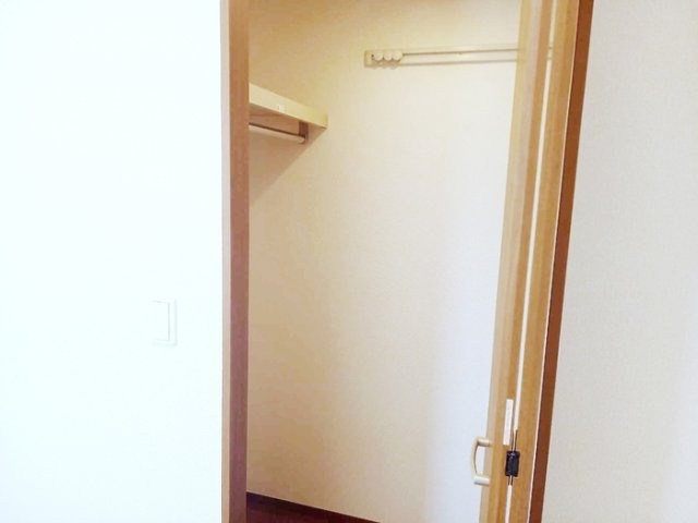 プレジール津志田の収納