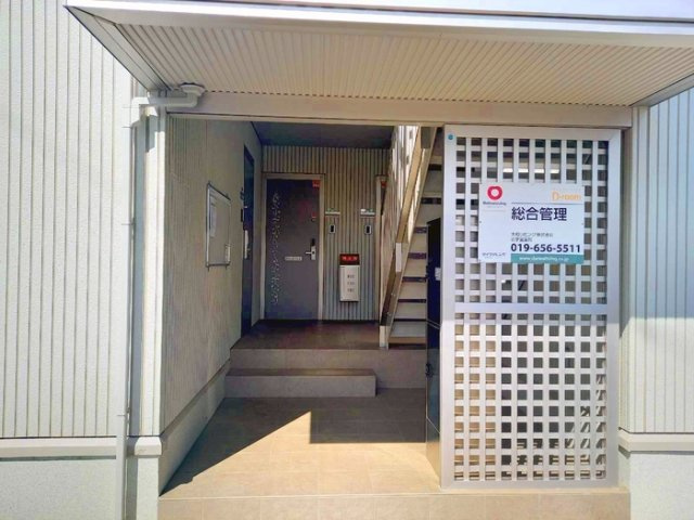 プレジール津志田のロビー
