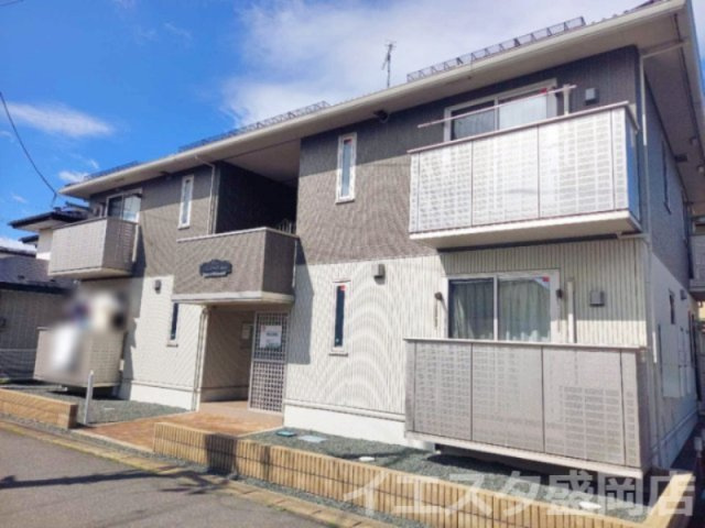 プレジール津志田の外観