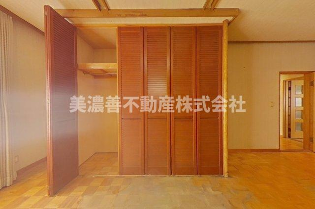 ６６２０３　岐阜市長良中古戸建の収納