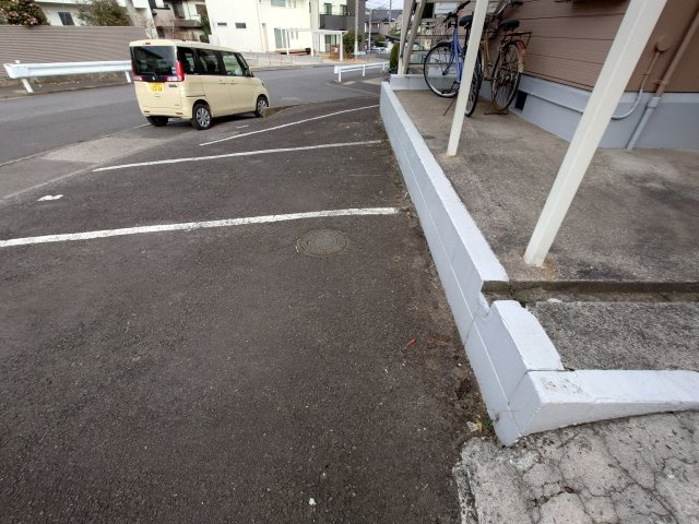 グリーンヒルⅡの駐車場