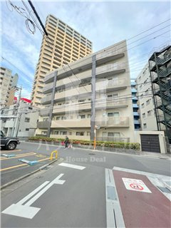 【外観】 | リリー・ラ・アルディス | 外観は落ち着いています