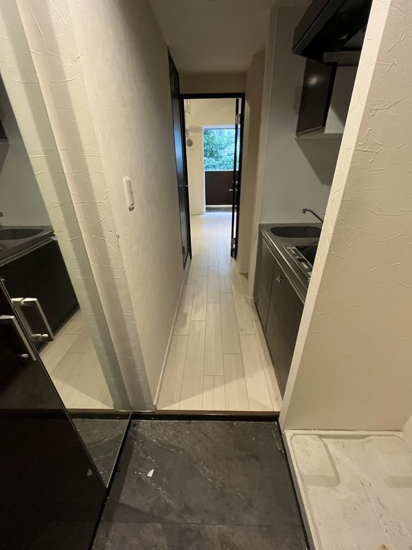 アクシルコート新大橋の玄関