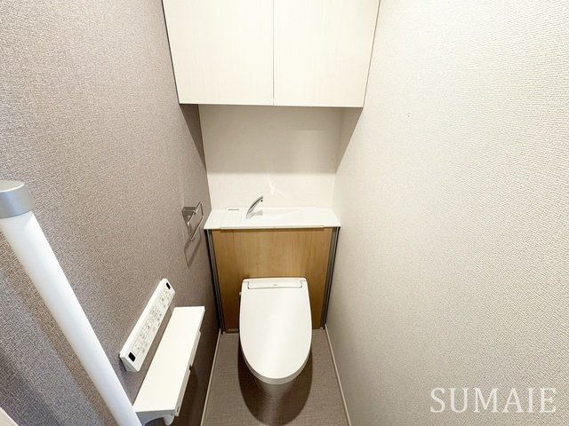 メゾンドビューラシーヌⅢのトイレ|温水洗浄便座です☆