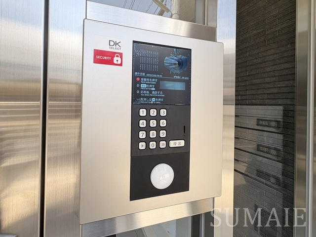 メゾンドビューラシーヌⅢのセキュリティ|モニタ付オートロックです☆