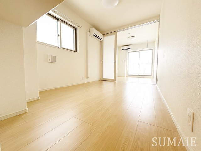 メゾンドビューラシーヌⅢの居間・リビング|リビングです☆