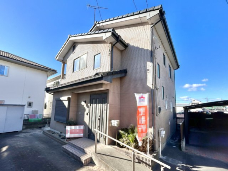 【中古戸建】高崎市飯塚町の外観|■外観｜特徴のある個性的な住まいと美しい街並み、そして住みやすい環境を、ぜひ現地でご覧になりませんか。お気軽にお問合せください(^^)  
