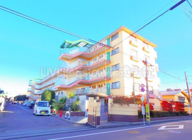 サングリーンハイツの外観