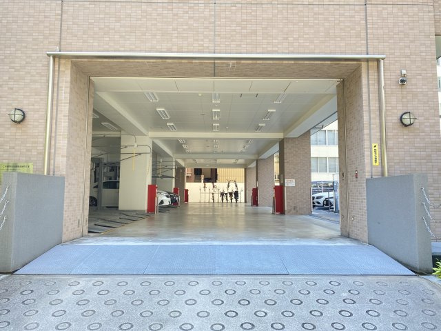 エグゼタワー道修町の駐車場