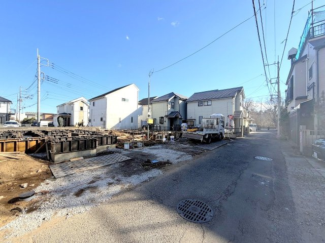 昭島市美堀町2丁目全２棟　新築分譲　の前面道路含む現地写真