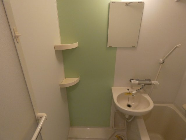 apartmentAの洗面所|浴室です