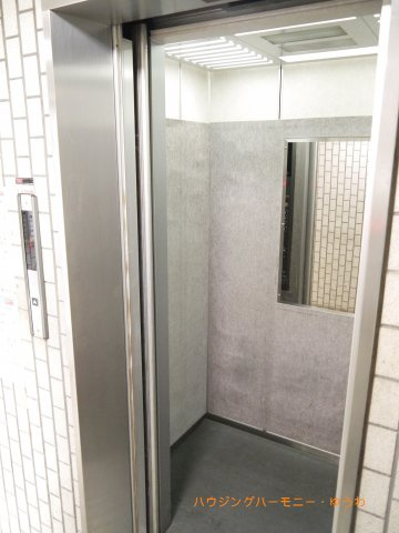 【その他共用部分】 | メッツ大塚 | もちろん、エレベーターが設置されています。