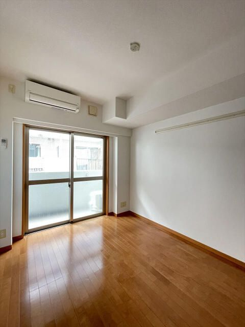 スカイコート池袋第７