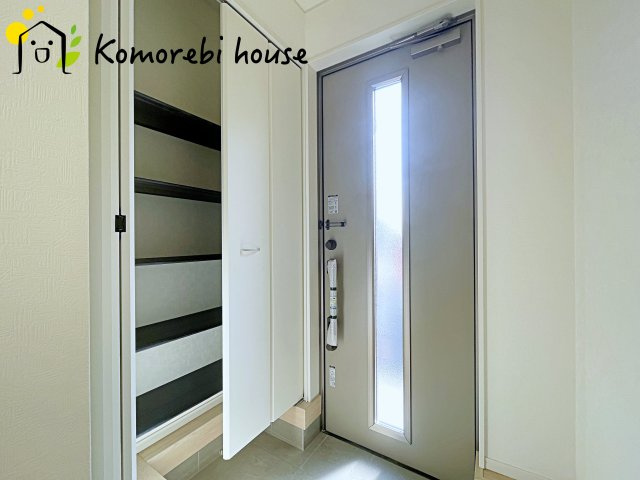 上尾市大谷本郷　第8　Ⅱ期　新築一戸建て　クレイドルガーデン　02の玄関|26.2.5撮影済み