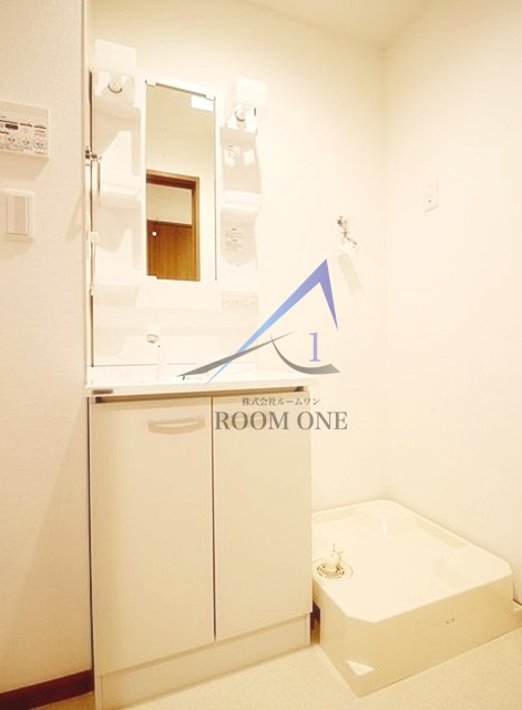 アムールシュシュの洗面所|独立洗面台です。