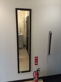 ニューリバーの玄関|姿見です