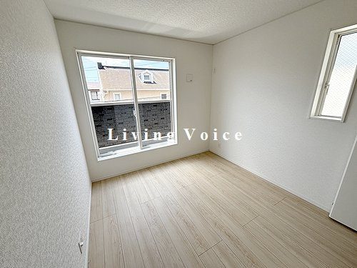 【仲介手数料０円】伊勢原市下落合第12　新築一戸建て　全2棟の洋室|伊勢原市下落合第12　新築一戸建て　全2棟