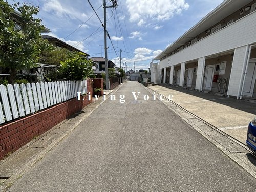 【仲介手数料０円】伊勢原市下落合第12　新築一戸建て　全2棟の前面道路含む現地写真|伊勢原市下落合第12　新築一戸建て　全2棟