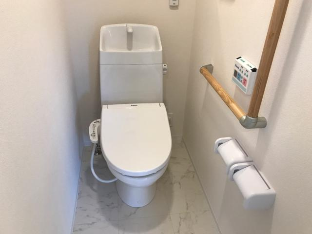 エルフィオーレのトイレ|シャワー付トイレ