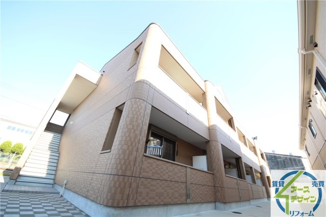 グランディール　サクラ　1番館の外観