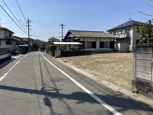 【前面道路含む現地写真】 | 春日市松ヶ丘3丁目土地