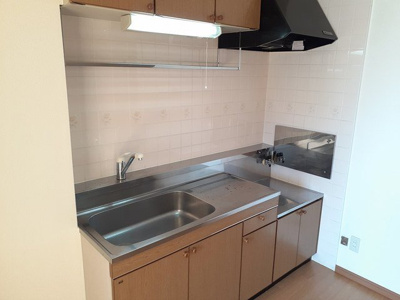 【キッチン】 | ラフィーネカナヤ | きれいなキッチンです