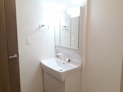 【洗面所】 | ヴィオレッタ | 使いやすい洗面所です