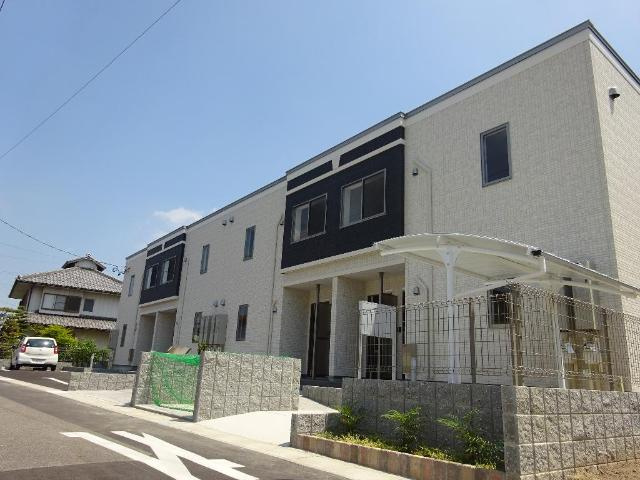 セルバのエントランス|外観写真（昼）