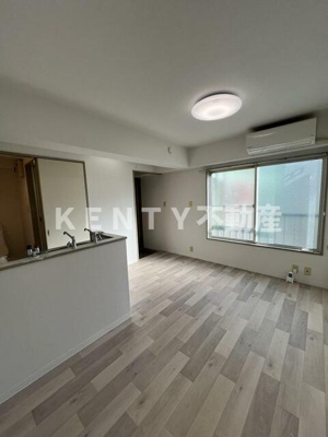 【居間・リビング】 | レジデンス３５ | おしゃれな居間です