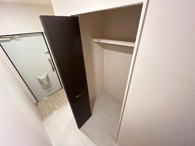 仮）犬山市裏之門新築アパートの収納|クローゼット（イメージ）