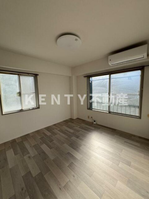 【居間・リビング】 | レジデンス３５ | ゆったり過ごせるリビングです