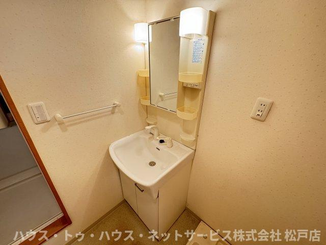 クレフラスト松戸吉井町Ｂ棟の洗面所