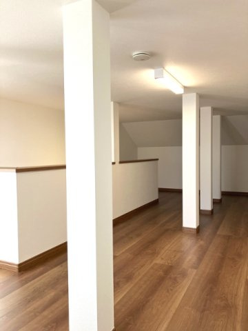 サンライズ国立Ⅱの内装|小屋裏収納