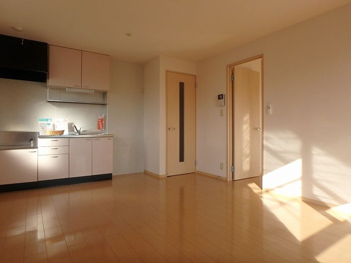 ハイム上野町　ＣＤＥの居間・リビング