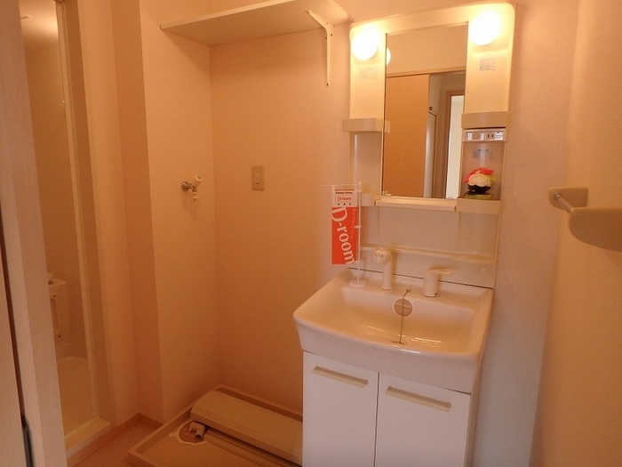 ハイム上野町　ＣＤＥの独立洗面台