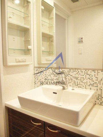 ルーブル都立家政参番館の洗面所|洗面台です。